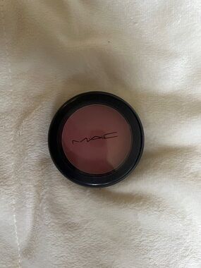 Mac BlushBaby Sheertone Blush